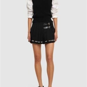 Elegant Black Belted Mini Skirt